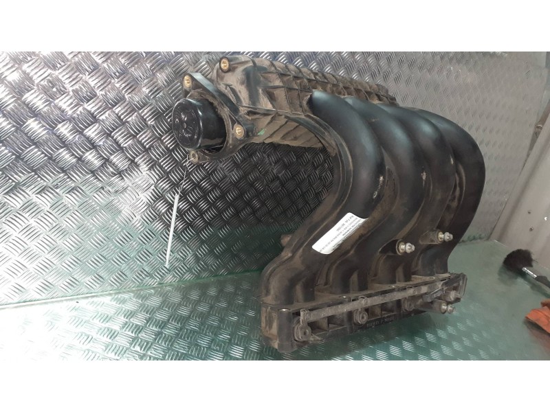 Recambio de colector admision para mercedes-benz clase c (w203) berlina 220 cdi (la) (203.008) referencia OEM IAM A6110980226 A6