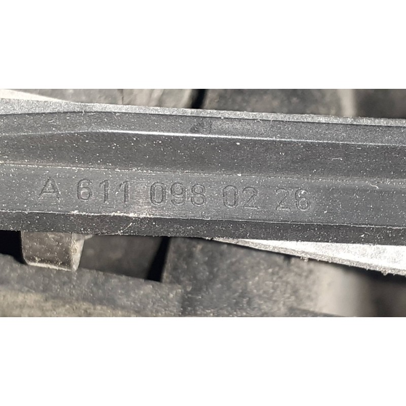 Recambio de colector admision para mercedes-benz clase c (w203) berlina 220 cdi (la) (203.008) referencia OEM IAM A6110980226 A6