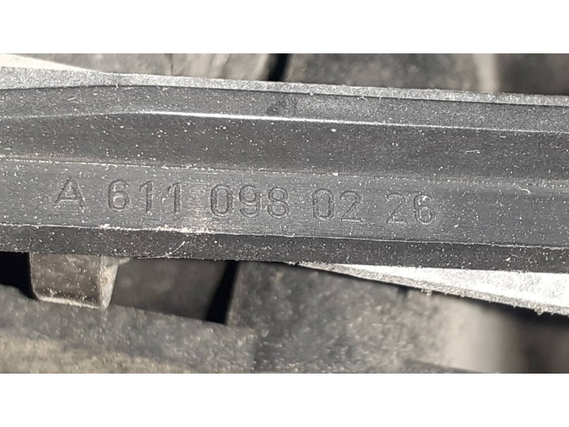 Recambio de colector admision para mercedes-benz clase c (w203) berlina 220 cdi (la) (203.008) referencia OEM IAM A6110980226 A6