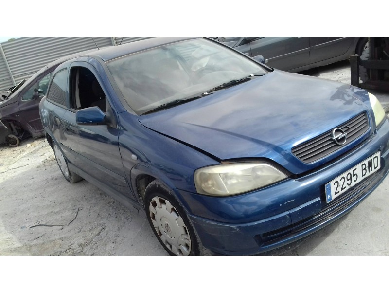 opel astra g berlina del año 2002