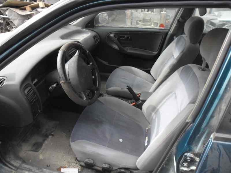 nissan primera berl./familiar (p10/w10) del año 1995