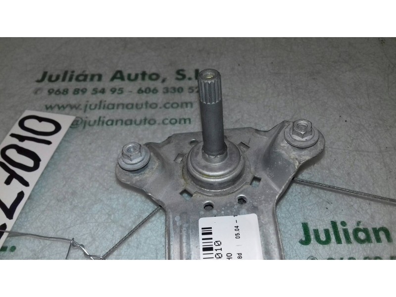 Recambio de elevalunas trasero derecho para bmw serie 1 berlina (e81/e87) 118d referencia OEM IAM 7067800  MANUAL