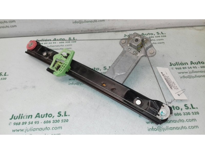 Recambio de elevalunas trasero derecho para bmw serie 1 berlina (e81/e87) 118d referencia OEM IAM 7067800  MANUAL