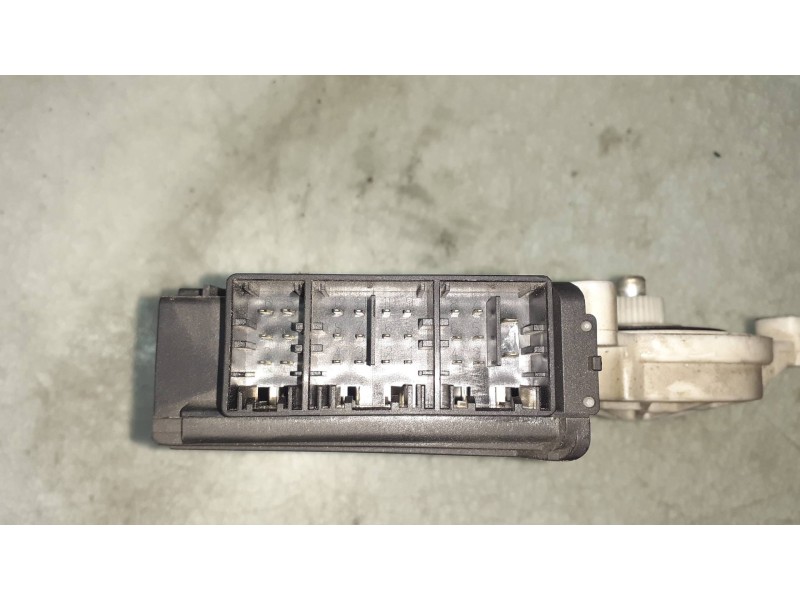 Recambio de motor elevalunas delantero derecho para seat ibiza (6l1) fresh referencia OEM IAM 6Q2959801A  990125