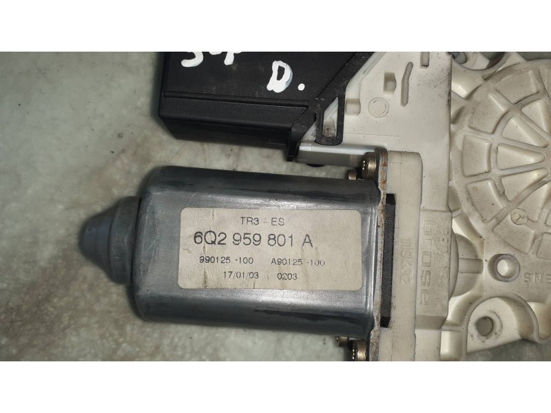 Recambio de motor elevalunas delantero derecho para seat ibiza (6l1) fresh referencia OEM IAM 6Q2959801A  990125