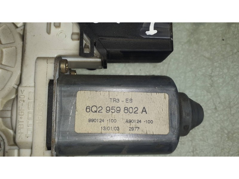 Recambio de motor elevalunas delantero izquierdo para seat ibiza (6l1) fresh referencia OEM IAM 6Q2959802A  990124