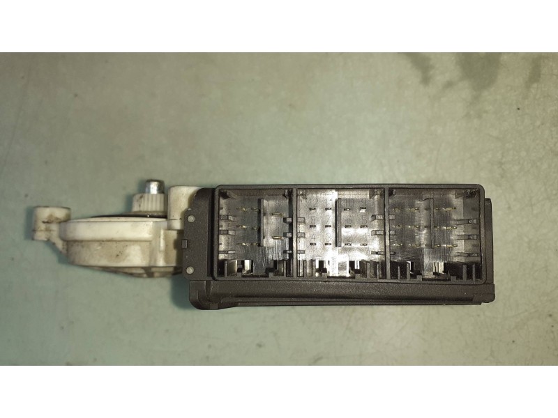 Recambio de motor elevalunas delantero izquierdo para seat ibiza (6l1) fresh referencia OEM IAM 6Q2959802A  990124