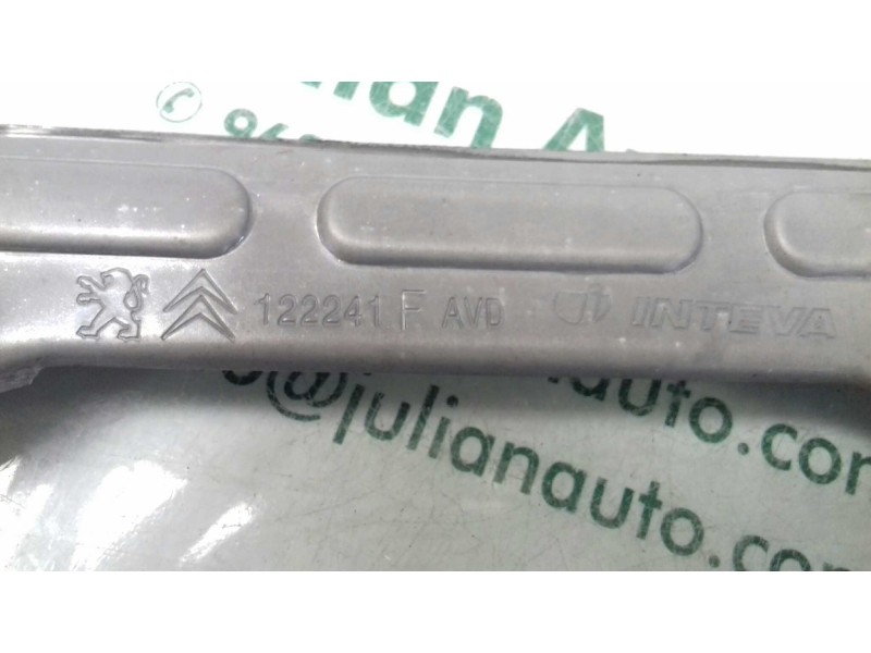 Recambio de elevalunas delantero derecho para citroen c-elysée exclusive referencia OEM IAM 9677416880 122241F ELECTRICO