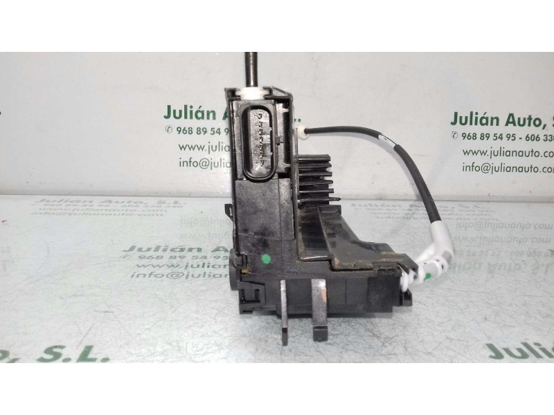 Recambio de cerradura puerta delantera izquierda para peugeot 308 business line referencia OEM IAM 9810309480 7 PINES NEGRO