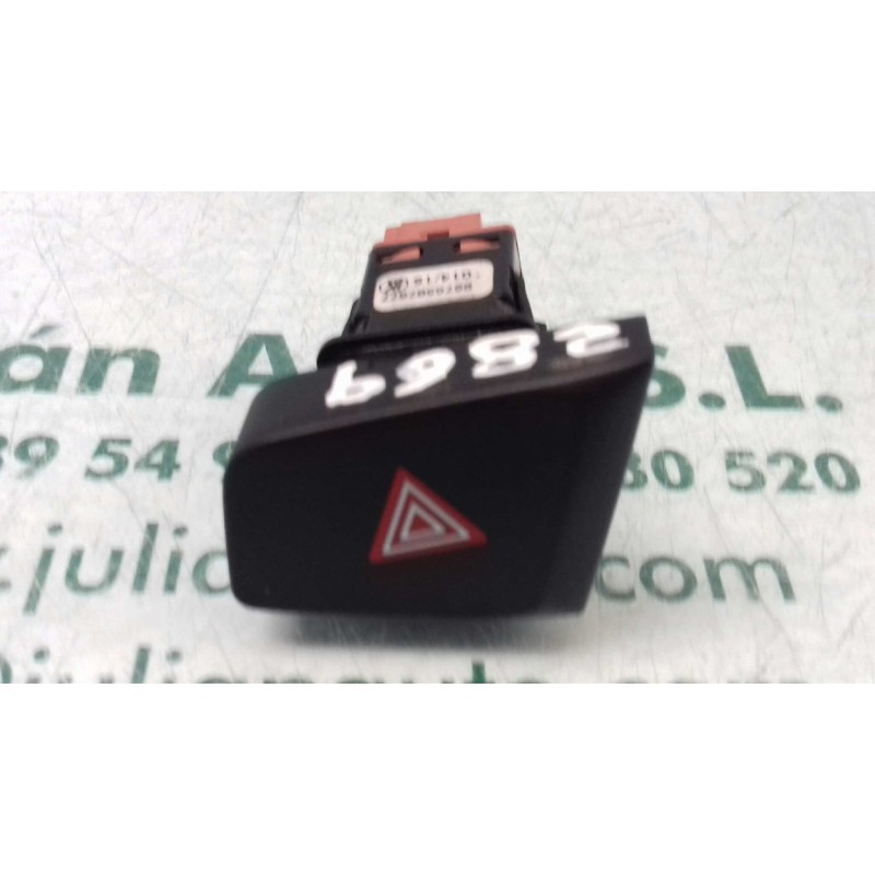 Recambio de warning para citroen c-elysée exclusive referencia OEM IAM 9676587677 2 + 1 PINES 