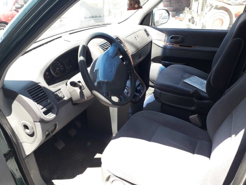 kia carnival ii del año 2003