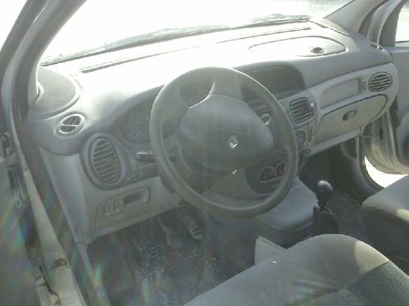 renault scenic (ja..) del año 2003