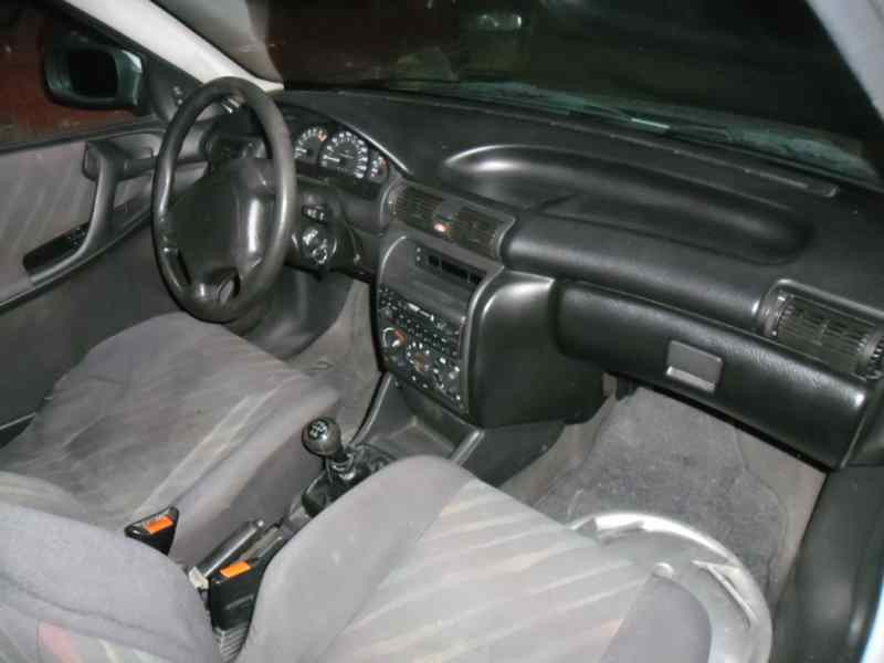 opel astra f berlina del año 1997