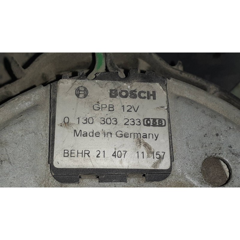 Recambio de electroventilador para porsche boxster (typ 986) básico referencia OEM IAM 0130303233 2140711157 BOSCH
