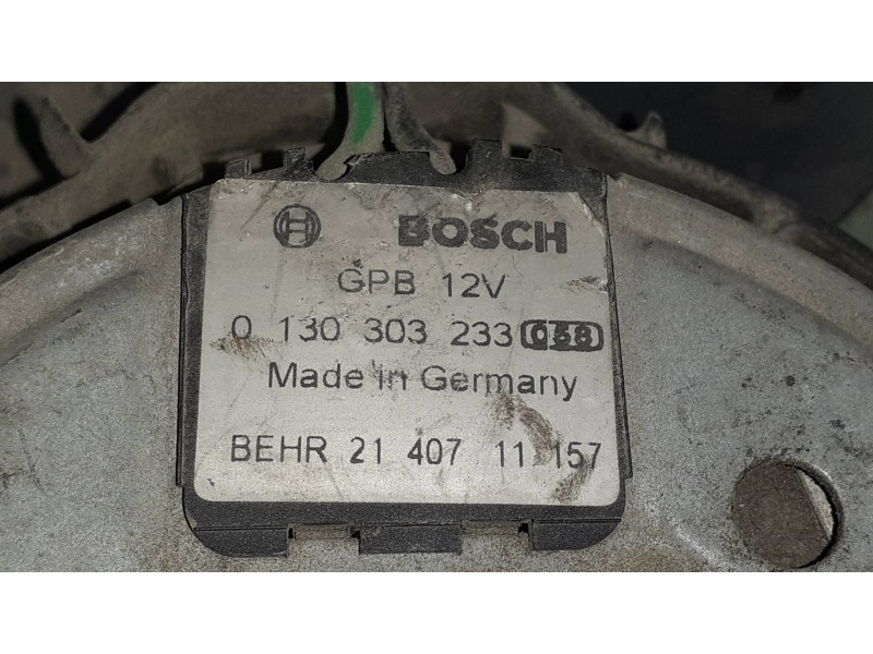 Recambio de electroventilador para porsche boxster (typ 986) básico referencia OEM IAM 0130303233 2140711157 BOSCH