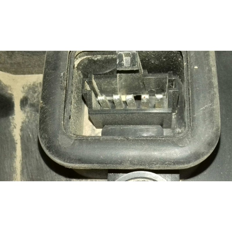 Recambio de piloto trasero derecho para renault twingo (co6) 1.3 (c063/64) referencia OEM IAM 7700820014 54595772 36960748