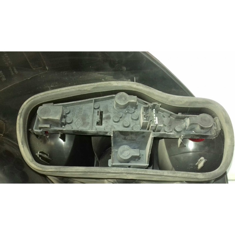 Recambio de piloto trasero izquierdo para renault laguna ii grandtour (kg0) dynamique referencia OEM IAM 8200002471 VALEO EXT-AL