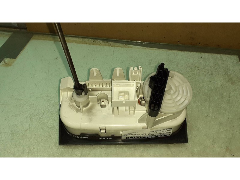 Recambio de mando calefaccion / aire acondicionado para opel meriva 1.7 16v cdti cat referencia OEM IAM 93329465 13130493 