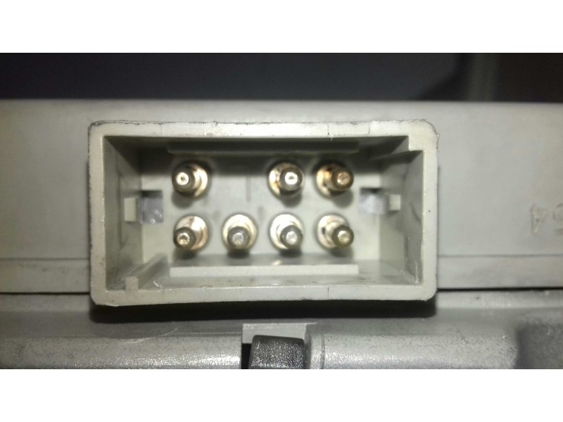 Recambio de piloto trasero izquierdo para mercedes-benz clase c (w202) berlina 180 (202.018) referencia OEM IAM 2028200164L  