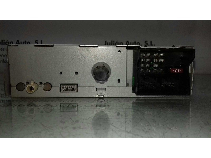 Recambio de sistema audio / radio cd para citroen c-elysée exclusive referencia OEM IAM 98075810ZD A2C87511101 CONTINENTAL