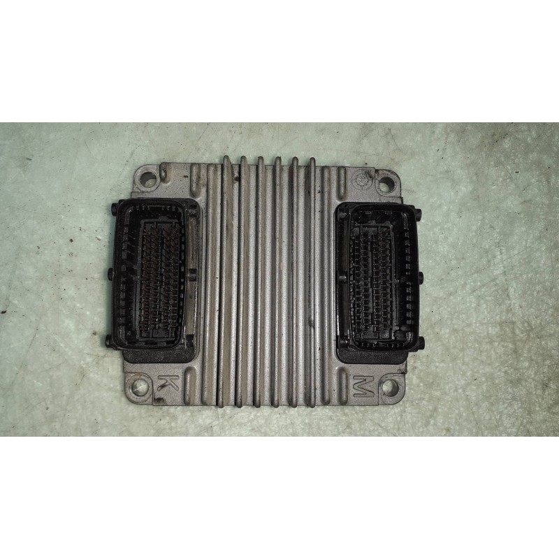 Recambio de centralita motor uce para opel meriva 1.7 16v cdti cat referencia OEM IAM   