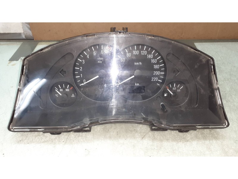 Recambio de cuadro instrumentos para opel meriva 1.7 16v cdti cat referencia OEM IAM 13163907DB 110080161015 GM / VDO
