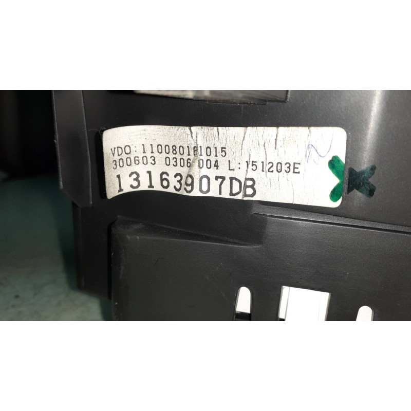 Recambio de cuadro instrumentos para opel meriva 1.7 16v cdti cat referencia OEM IAM 13163907DB 110080161015 GM / VDO