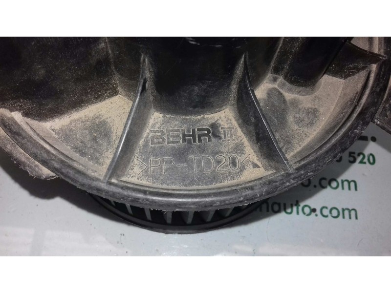 Recambio de ventilador calefaccion para peugeot 206 berlina 1.4 referencia OEM IAM 64245 PPTD20 BEHR