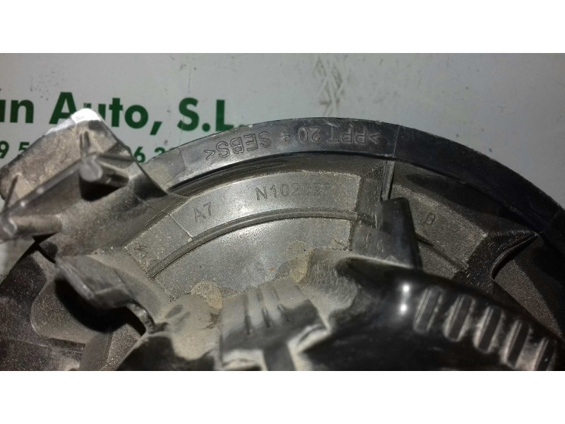 Recambio de ventilador calefaccion para peugeot 207 xs referencia OEM IAM N102097A 02994D VALEO