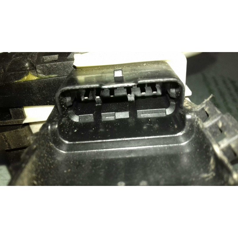 Recambio de cerradura puerta trasera izquierda para citroen c-elysée exclusive referencia OEM IAM A048069 6 PINES ELECTRICA