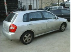 kia cerato del año 2004