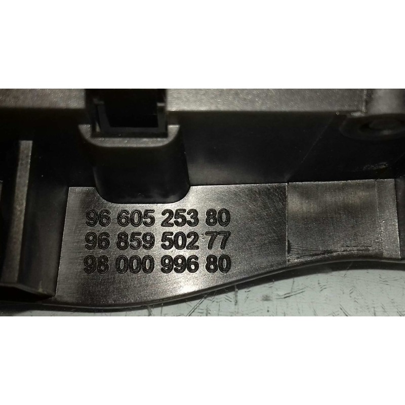 Recambio de maneta interior trasera derecha para citroen c-elysée exclusive referencia OEM IAM 9660525380 9685950277 9800099680