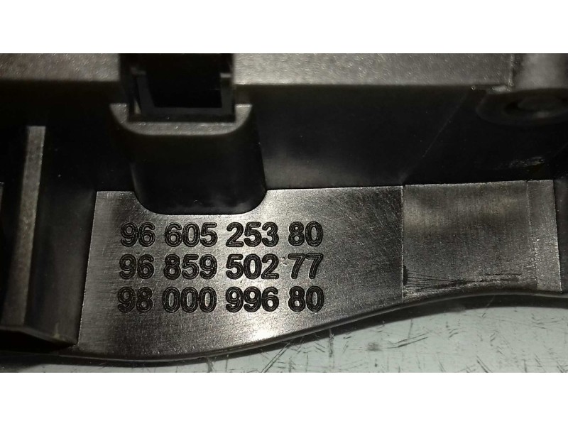 Recambio de maneta interior trasera derecha para citroen c-elysée exclusive referencia OEM IAM 9660525380 9685950277 9800099680