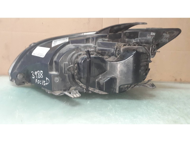 Recambio de faro derecho para ford focus berlina (cap) ambiente (d) referencia OEM IAM 4M5113W029AD  