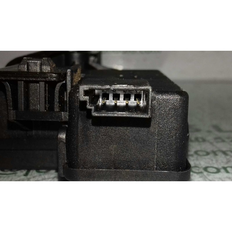 Recambio de cerradura maletero / porton para bmw serie 3 berlina (e46) 320d referencia OEM IAM 8196401  4 PINES