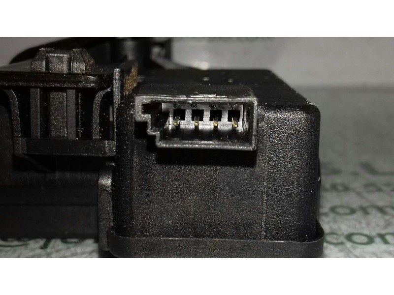 Recambio de cerradura maletero / porton para bmw serie 3 berlina (e46) 320d referencia OEM IAM 8196401  4 PINES