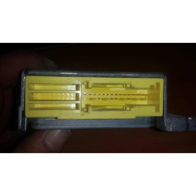 Recambio de centralita airbag para renault clio ii fase i (b/cbo) 1.2 referencia OEM IAM 0285001157 7700428310C BOSCH