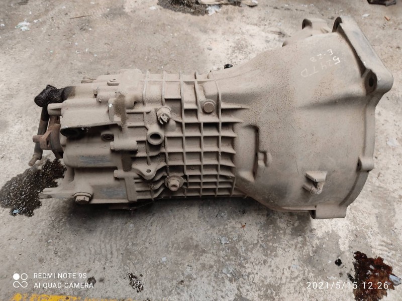 Recambio de caja cambios para bmw serie 5 (e28) 524td referencia OEM IAM 005725NK  