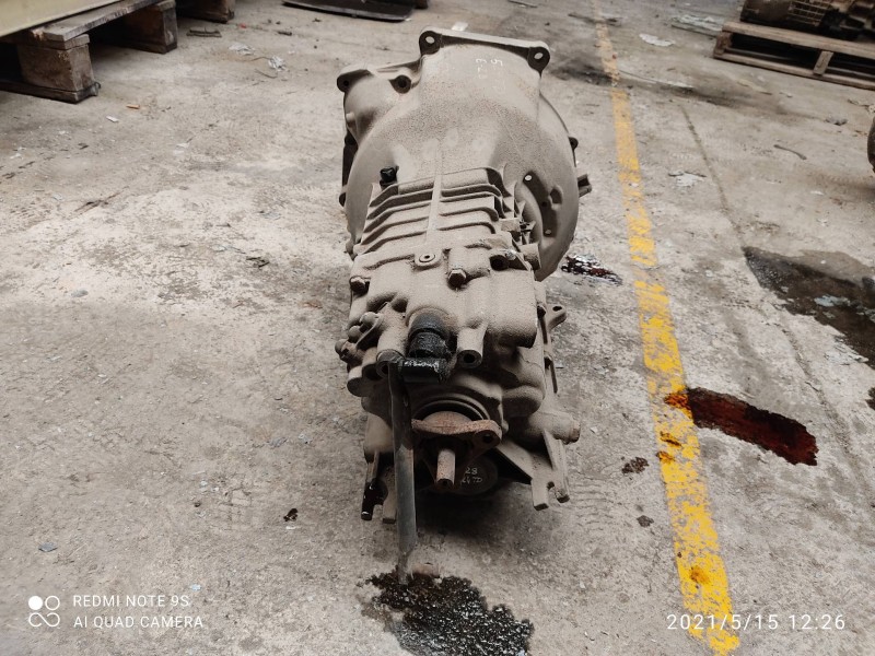 Recambio de caja cambios para bmw serie 5 (e28) 524td referencia OEM IAM 005725NK  