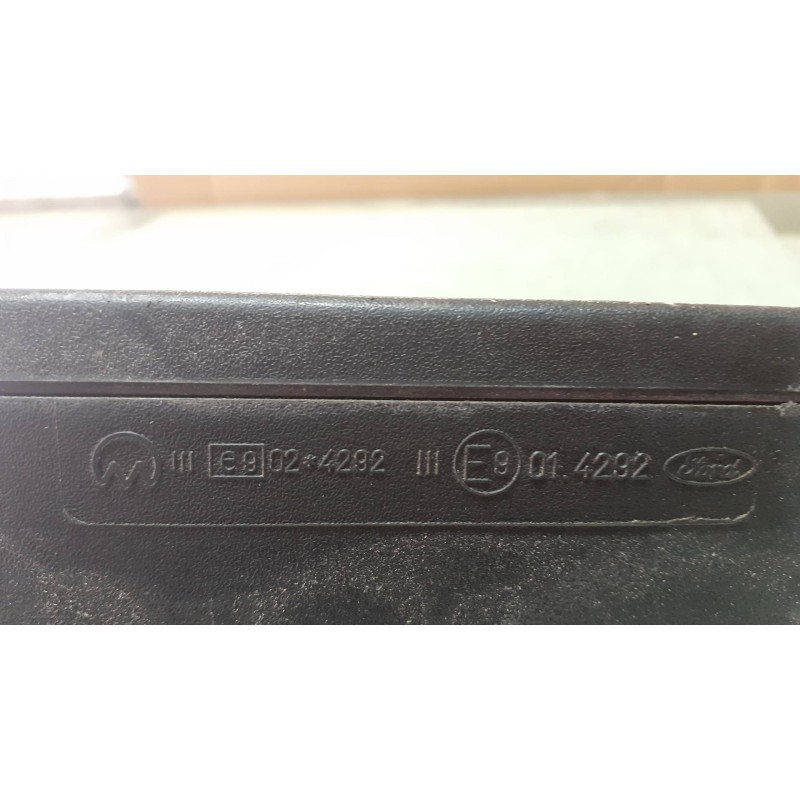 Recambio de retrovisor derecho para ford focus berlina (cap) ambiente (d) referencia OEM IAM 212876100 014292 ELECTRICO