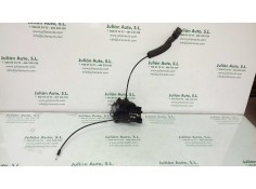 Recambio de cerradura puerta trasera derecha para renault megane iii berlina 5 p dynamique referencia OEM IAM 825020002R 6 PINES