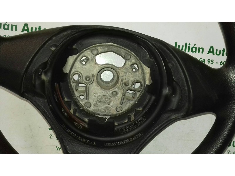 Recambio de volante para bmw serie 1 berlina (e81/e87) 118d referencia OEM IAM 6763076  GOMA