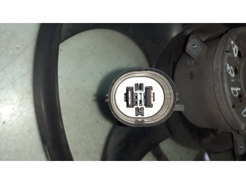 Recambio de electroventilador para ford focus berlina (cap) ambiente (d) referencia OEM IAM 3136613305  1137328148