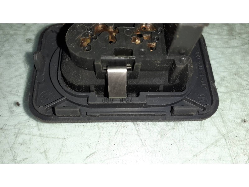 Recambio de mando elevalunas delantero derecho para opel meriva referencia OEM IAM 24407699  