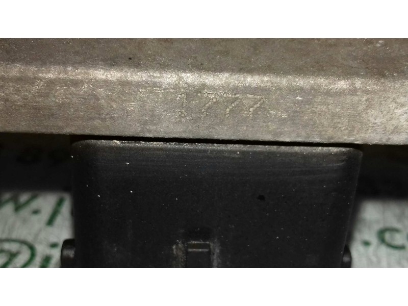 Recambio de caja precalentamiento para peugeot 207 premium referencia OEM IAM 1777  3 + 1 + 3 PINES