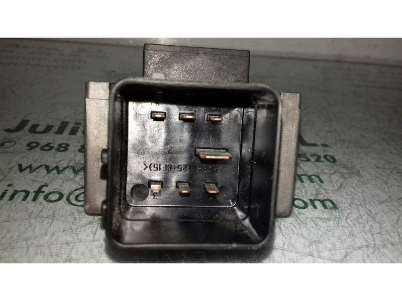 Recambio de caja precalentamiento para peugeot 207 premium referencia OEM IAM 1777  3 + 1 + 3 PINES