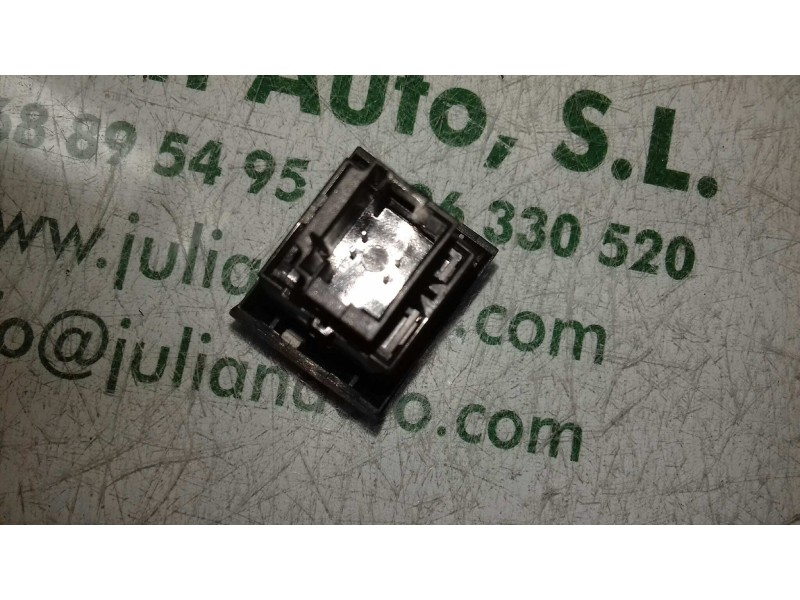 Recambio de interruptor para peugeot 207 premium referencia OEM IAM 96570636XD 2 + 2 PINES NEGRO CIERRE CENTRALIZADO