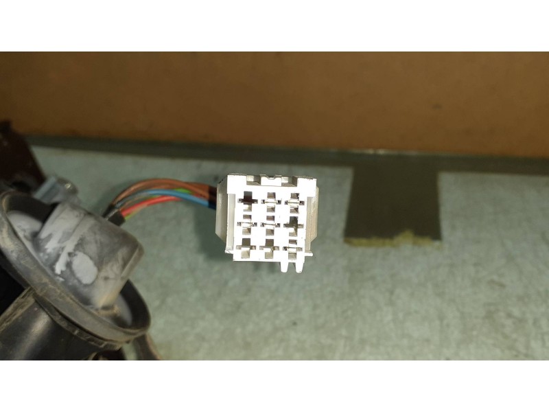 Recambio de retrovisor izquierdo para peugeot 206 berlina xt referencia OEM IAM E2017003 MAGNETI MARELLI ELECTRICO