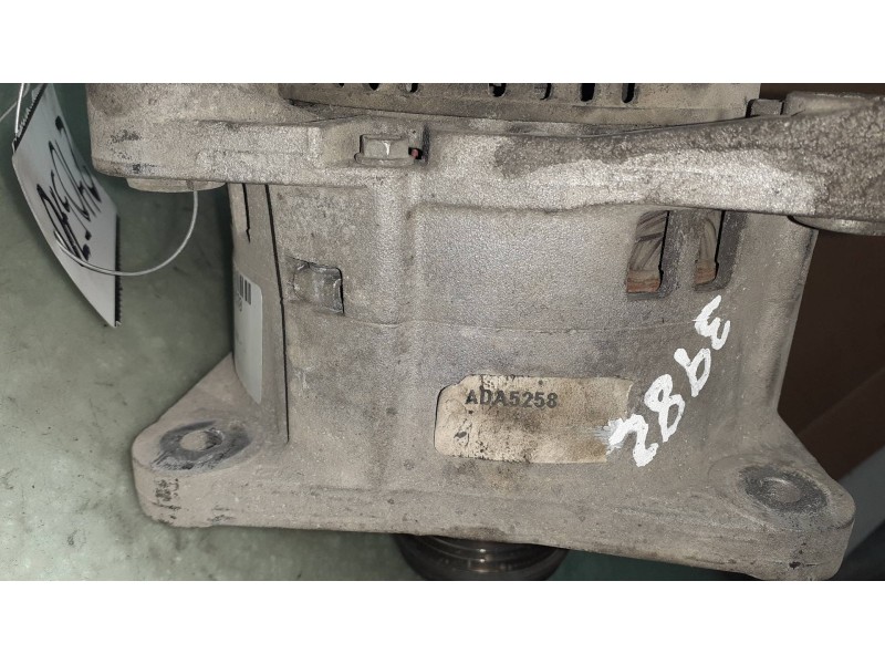 Recambio de alternador para renault kangoo (f/kc0) rt referencia OEM IAM SG12B038 VALEO 