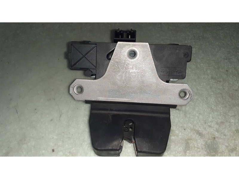 Recambio de cerradura maletero / porton para ford focus berlina (cap) ambiente (d) referencia OEM IAM 3M51R442A66AP  